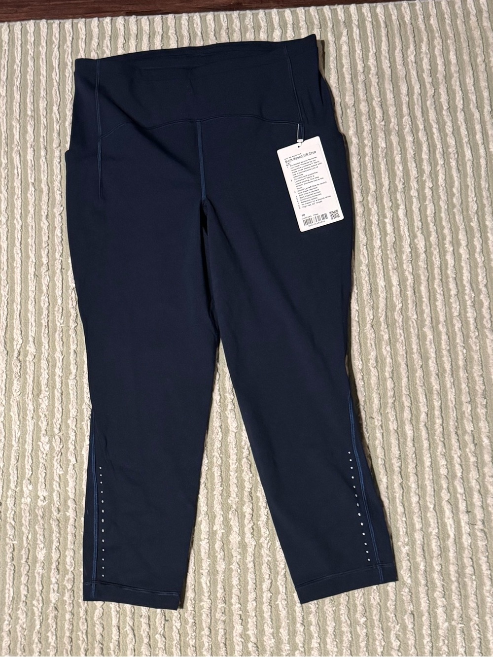 Lululemon Swift Speed HR Crop 23 Inches (NWT, True Navy, Size 10)